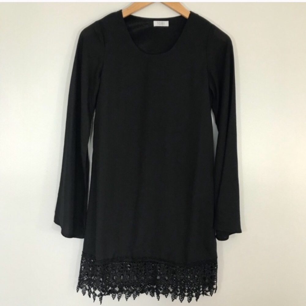 TOBI Black Bell Sleeve Dress. XS